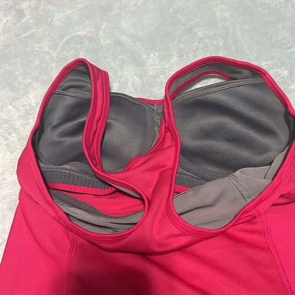 Nike top - Picture 5 of 5